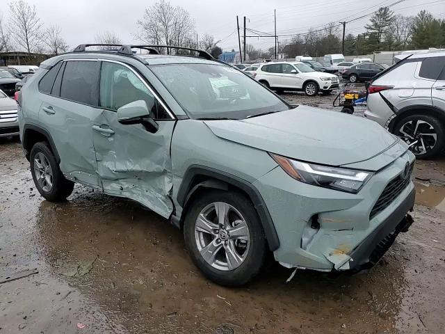 2022 Toyota RAV 4 - Image 11