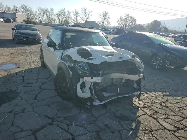 2020 MINI Cooper - Image 11