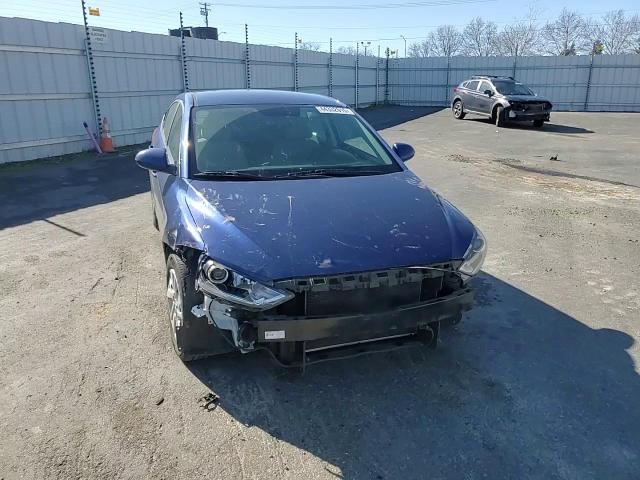 2018 Hyundai Elantra - Image 10