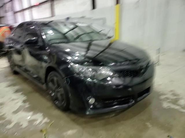 2014 Toyota Camry - Image 13