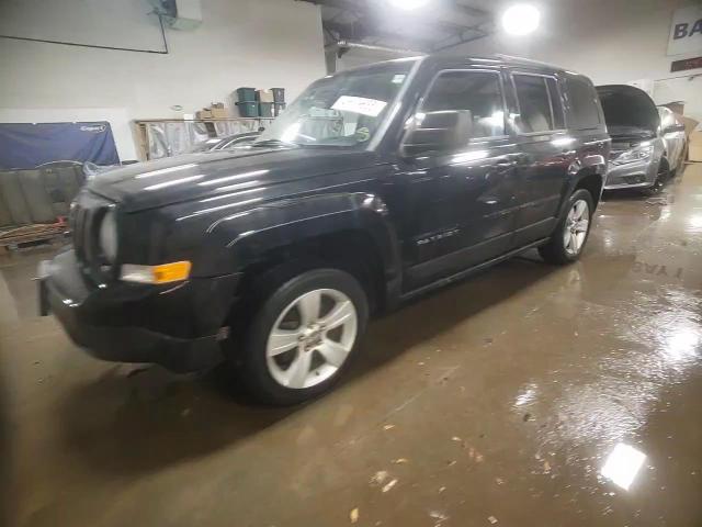 2012 Jeep Liberty (Patriot) - Image 13