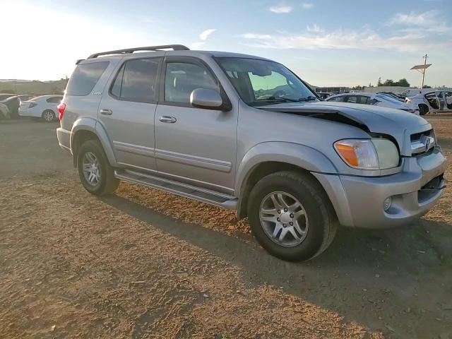 2005 Toyota Sequoia - Image 11