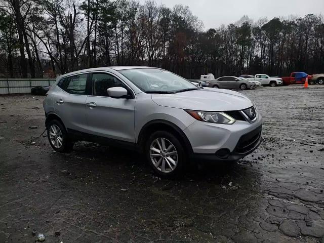 2018 Nissan Rogue - Image 15