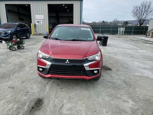 2017 Mitsubishi Outlander - Image 14