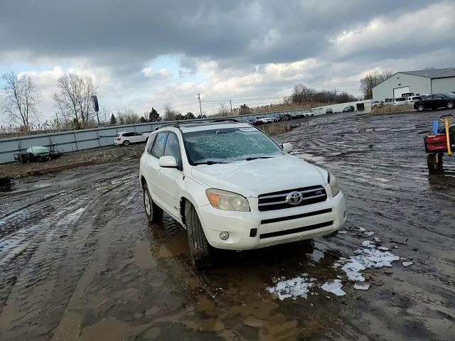 2008 Toyota RAV 4 - Image 11