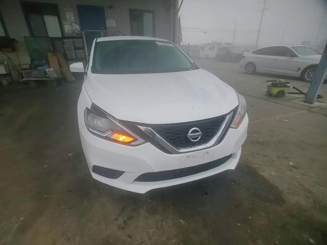 2016 Nissan Sentra - Image 11