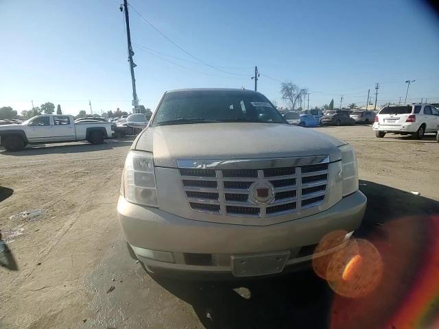 2009 Cadillac Escalade - Image 11