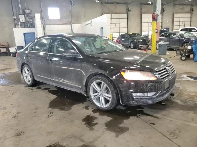 2015 Volkswagen Passat - Image 11