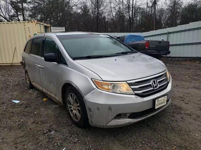 2011 Honda Odyssey - Image 12