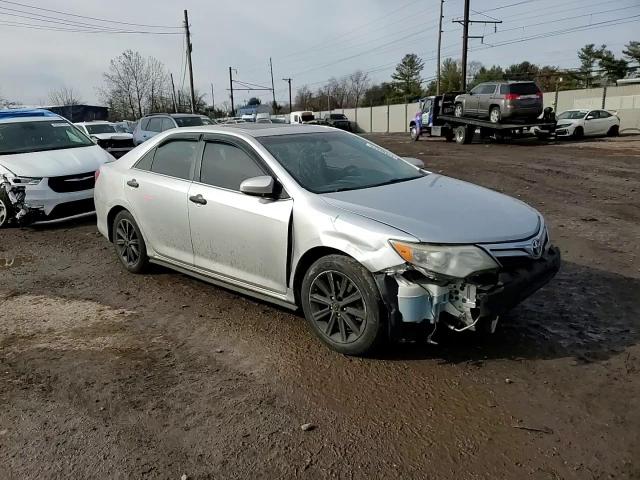2014 Toyota Camry - Image 10