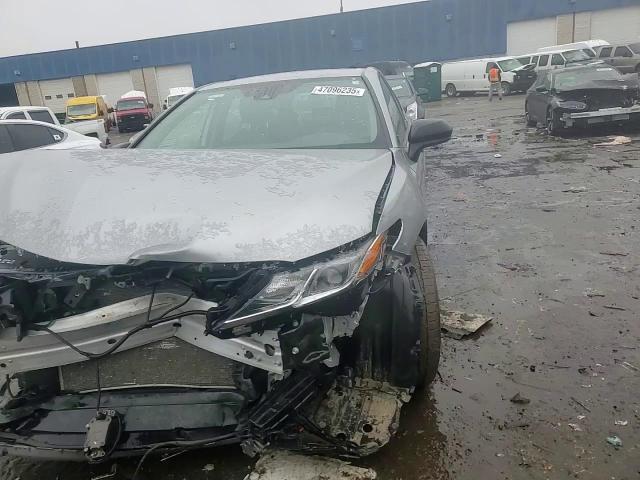 2020 Toyota Camry - Image 10