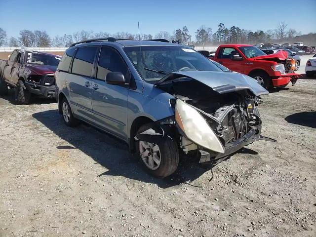 2007 Toyota Sienna - Image 12