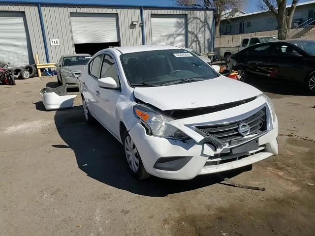 2018 Nissan Versa - Image 10