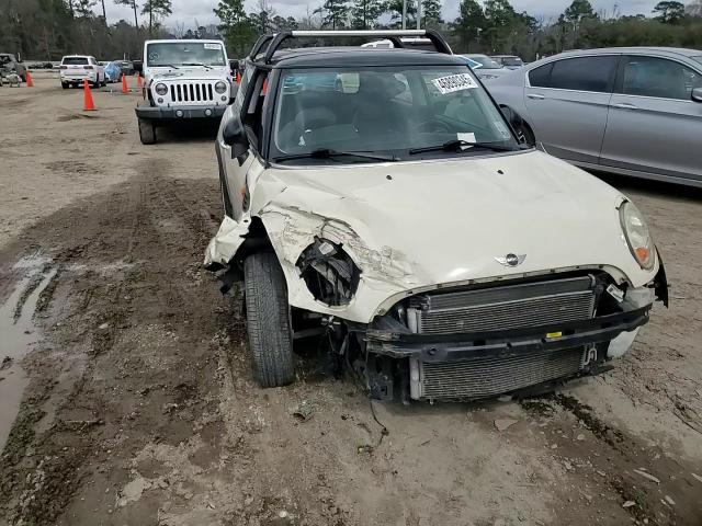2009 MINI Cooper - Image 11