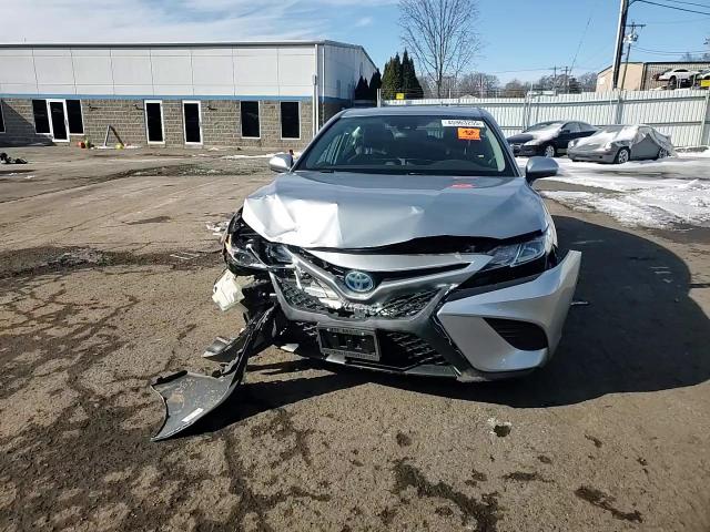 2019 Toyota Camry - Image 10