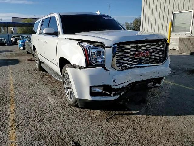 2019 GMC Yukon - Image 14