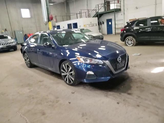 2021 Nissan Altima - Image 11