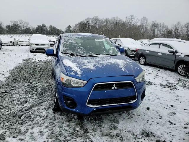 2015 Mitsubishi Outlander - Image 11