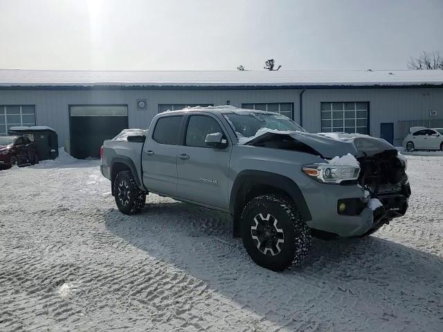 2018 Toyota Tacoma - Image 10