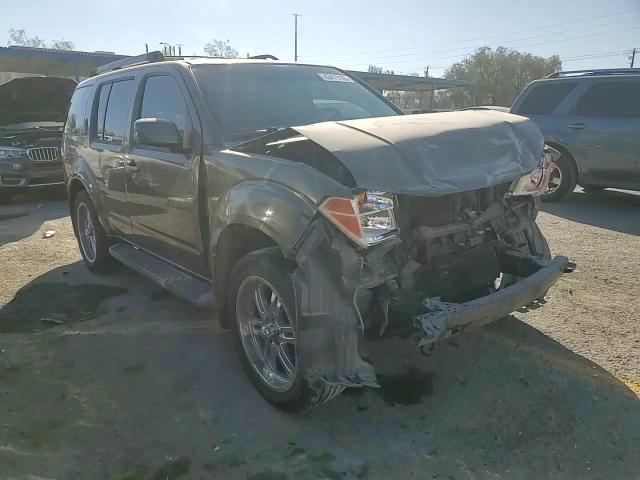 2005 Nissan Pathfinder - Image 12