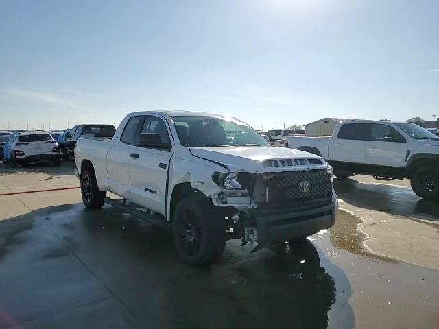 2020 Toyota Tundra - Image 15