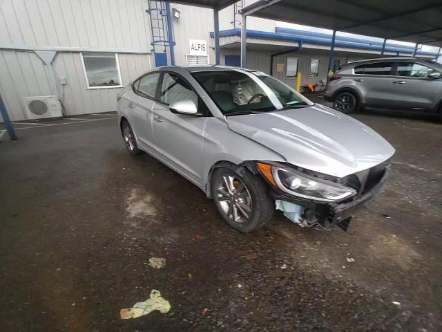 2018 Hyundai Elantra - Image 10