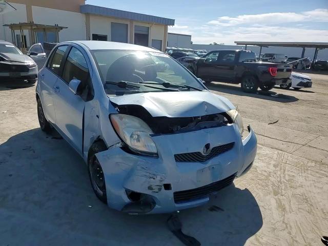 2010 Toyota Yaris - Image 11