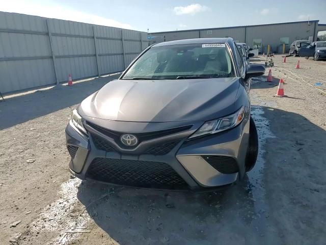 2019 Toyota Camry - Image 13