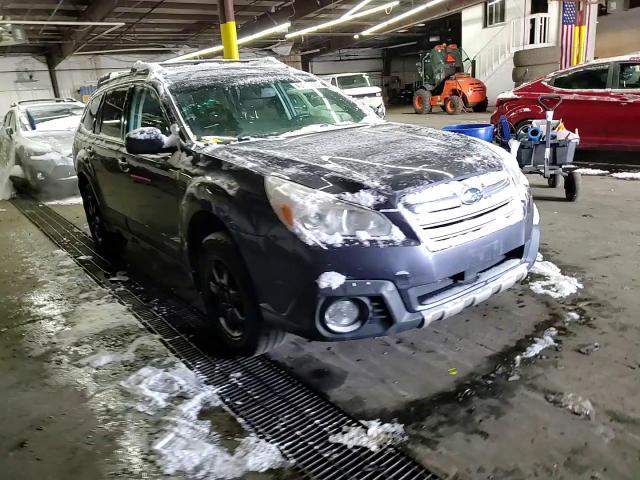2014 Subaru Outback - Image 10