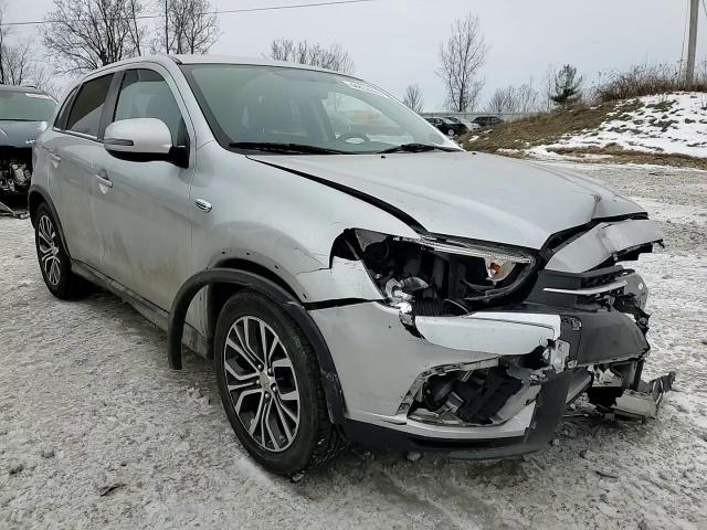 2019 Mitsubishi Outlander - Image 12
