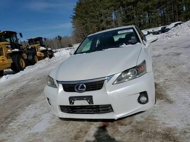 2012 Lexus CT - Image 10