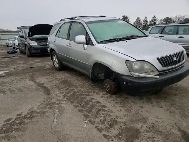 2000 Lexus RX - Image 12
