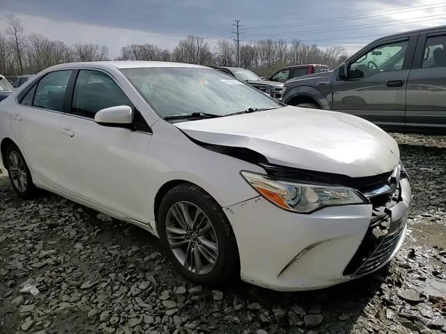 2015 Toyota Camry - Image 10