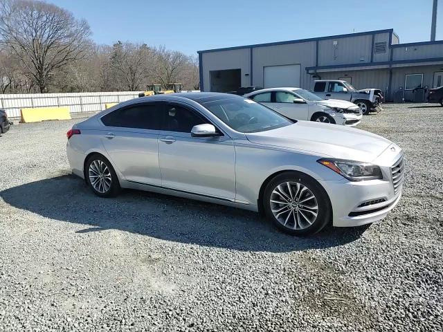 2015 Hyundai Genesis - Image 10