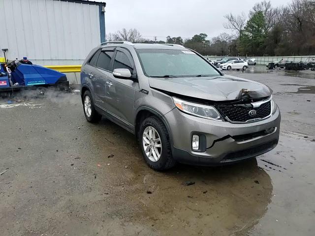 2015 Kia Sorento - Image 14
