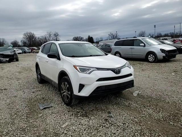 2018 Toyota RAV 4 - Image 11