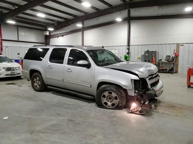 2012 Chevrolet Suburban - Image 12