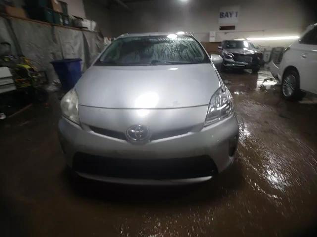 2015 Toyota Prius - Image 13