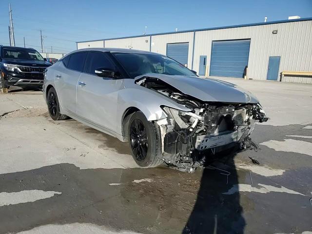 2021 Nissan Maxima - Image 13