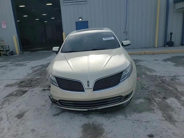 2014 Lincoln MKS - Image 10