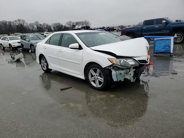 2012 Toyota Camry - Image 11