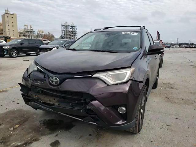 2017 Toyota RAV 4 - Image 12