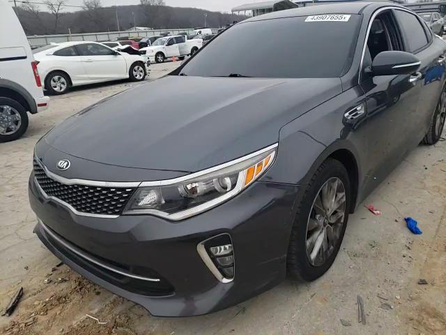 2018 Kia Optima - Image 10