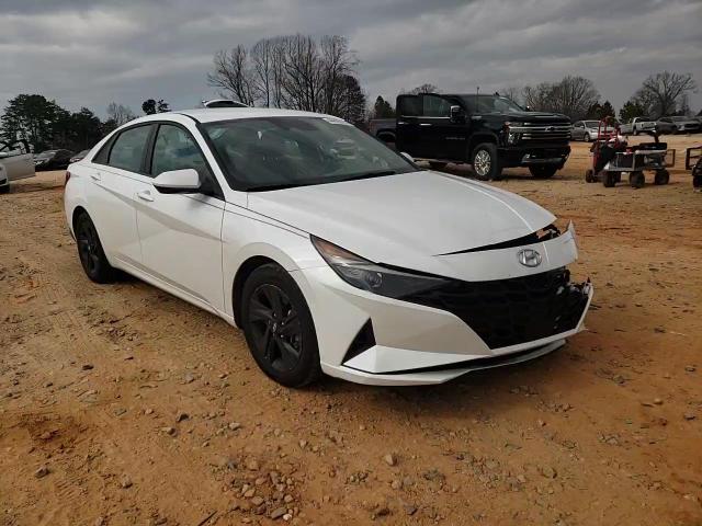 2021 Hyundai Elantra - Image 11