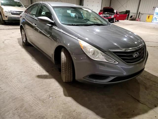 2012 Hyundai Sonata - Image 11