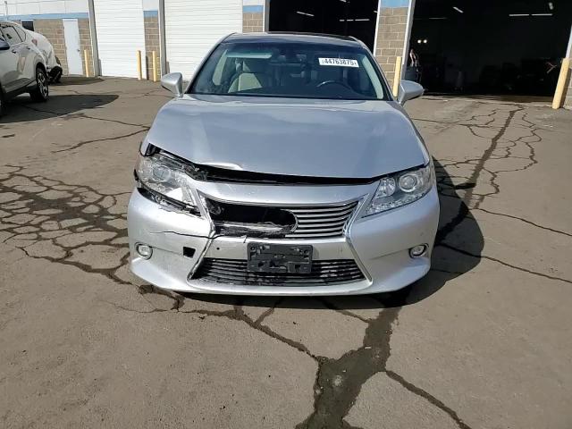 2014 Lexus ES - Image 13