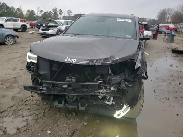 2019 Jeep Grand Cherokee - Image 12