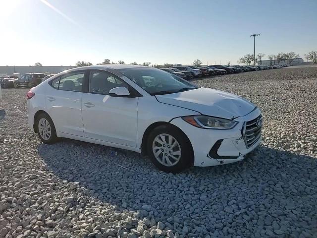 2017 Hyundai Elantra - Image 11
