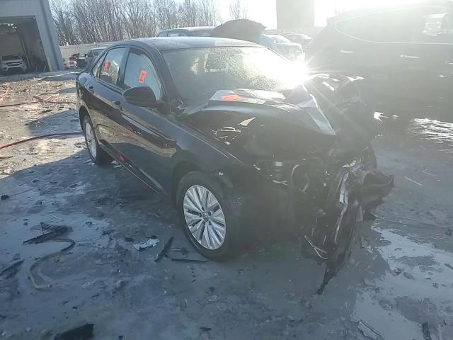 2019 Volkswagen Jetta - Image 13