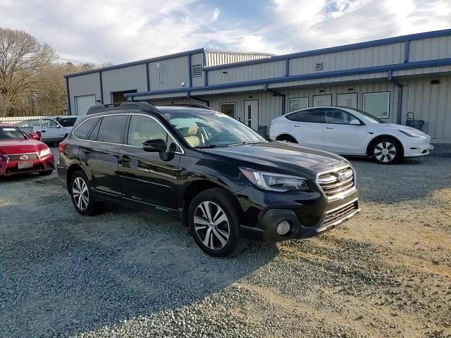 2018 Subaru Outback - Image 10